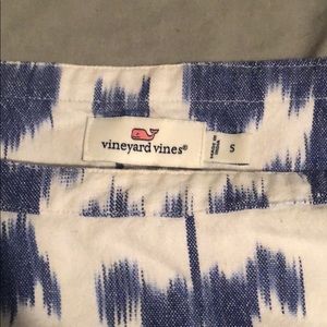 Vineyard vines top